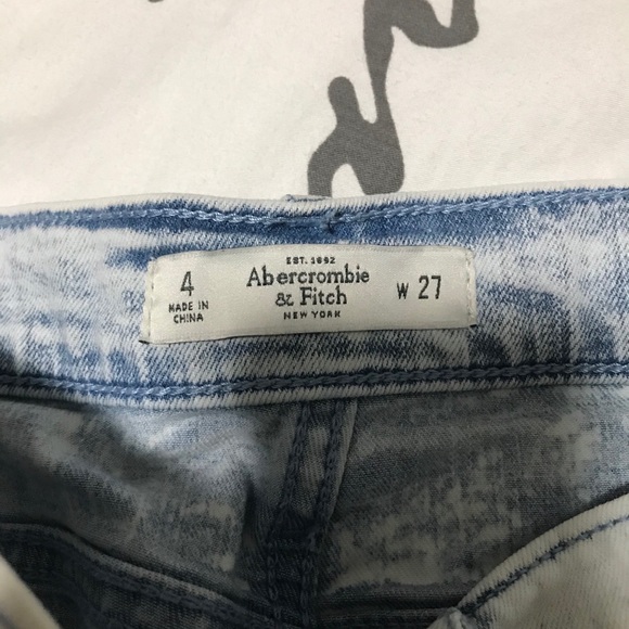 Abercrombie & Fitch shorts - Picture 5 of 5
